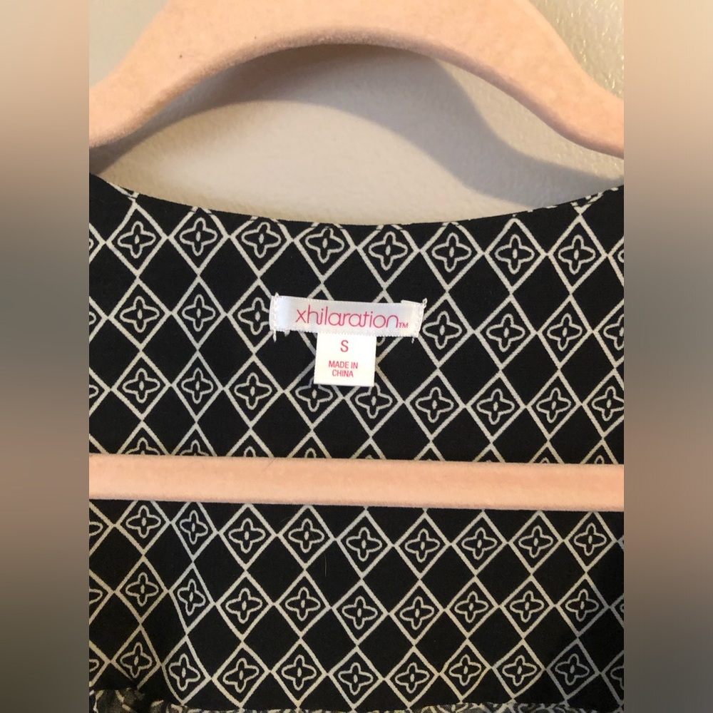 $6❤️Bundled Cato Kimono - Picture 2 of 6
